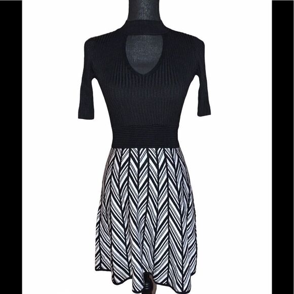 Candie’s Choker Juniors Fit And Flare Skater Dress - Picture 1 of 5